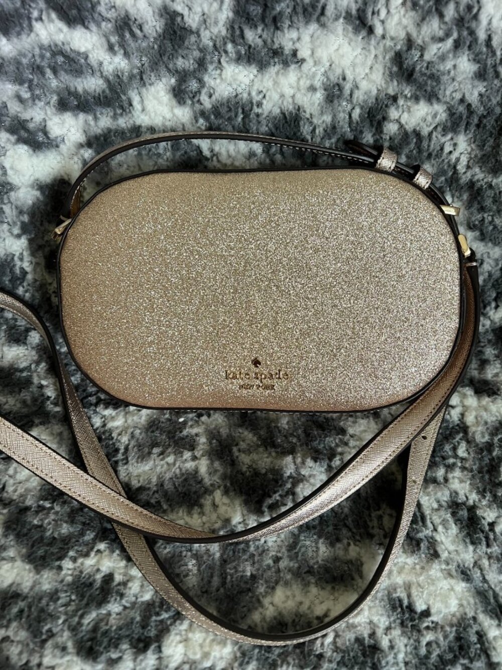 Kate Spade New York Glimmer Gold Glitter Oval Zip Small Crossbody